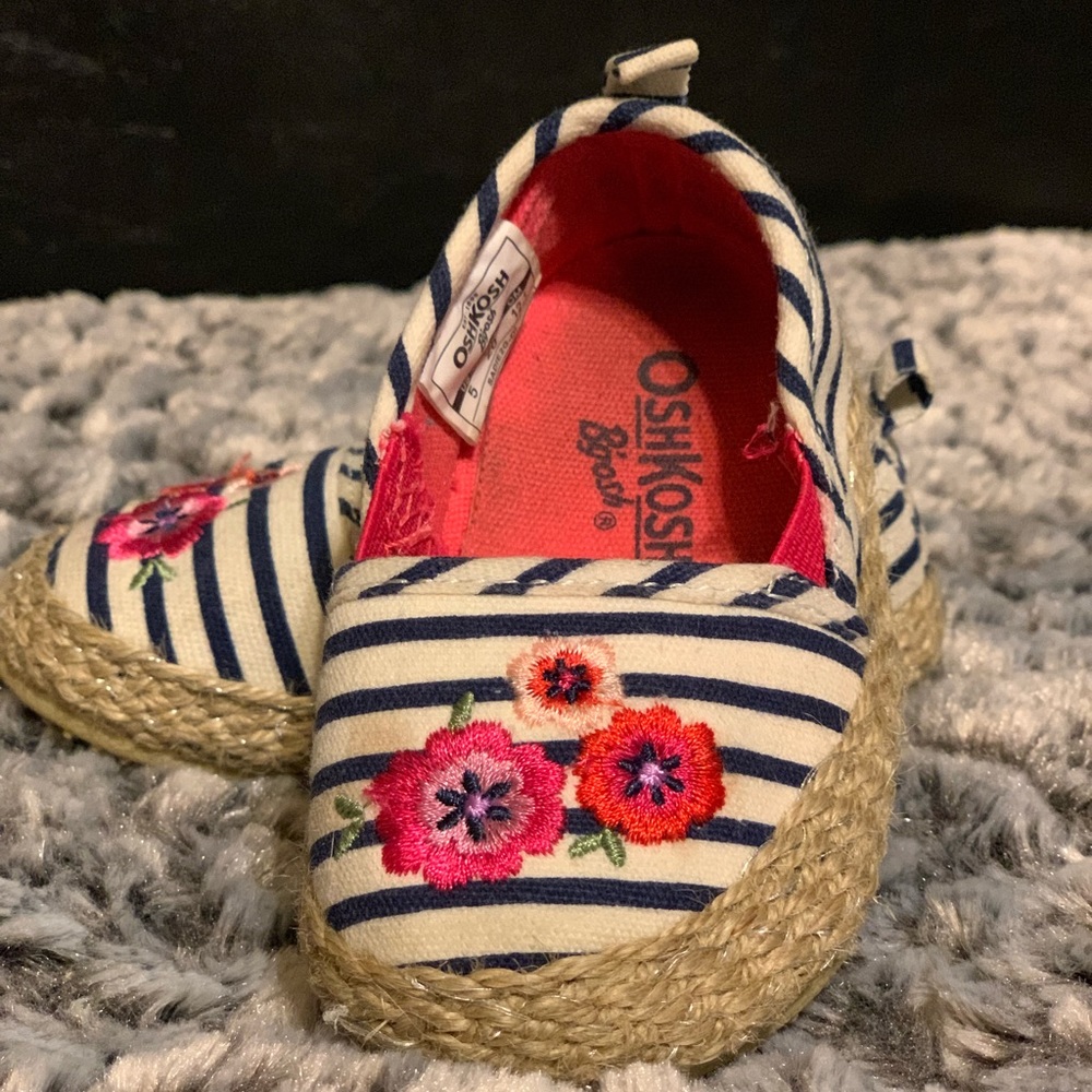 Osh Kosh Espandrille Toddler Girl size 5
